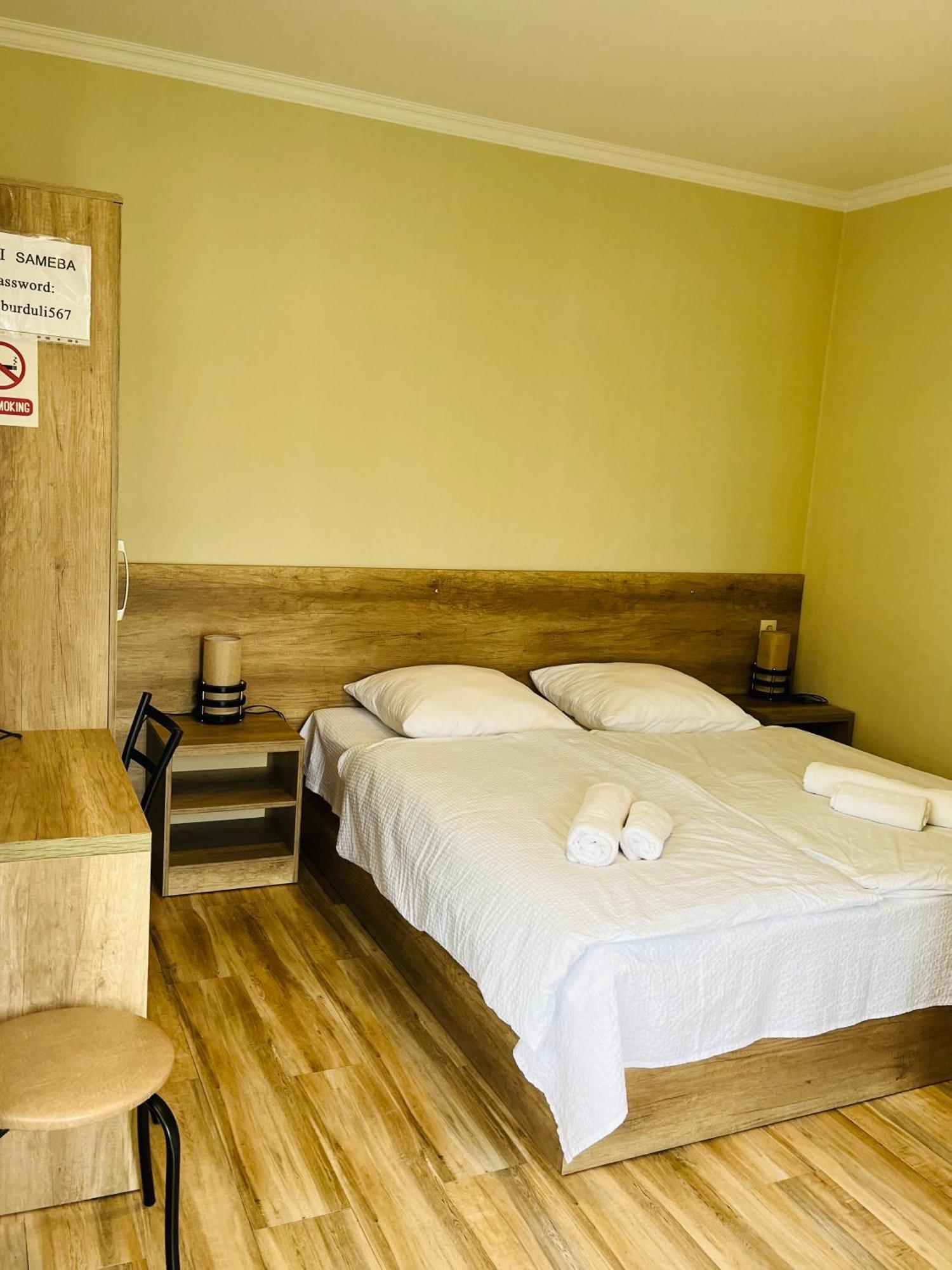 Soso Burduli'S Guesthouse คัซเบกี ภายนอก รูปภาพ